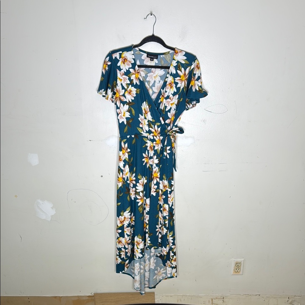 Fortune and Ivy Floral Polyester Blend Wrap Dress in Teal Size Large